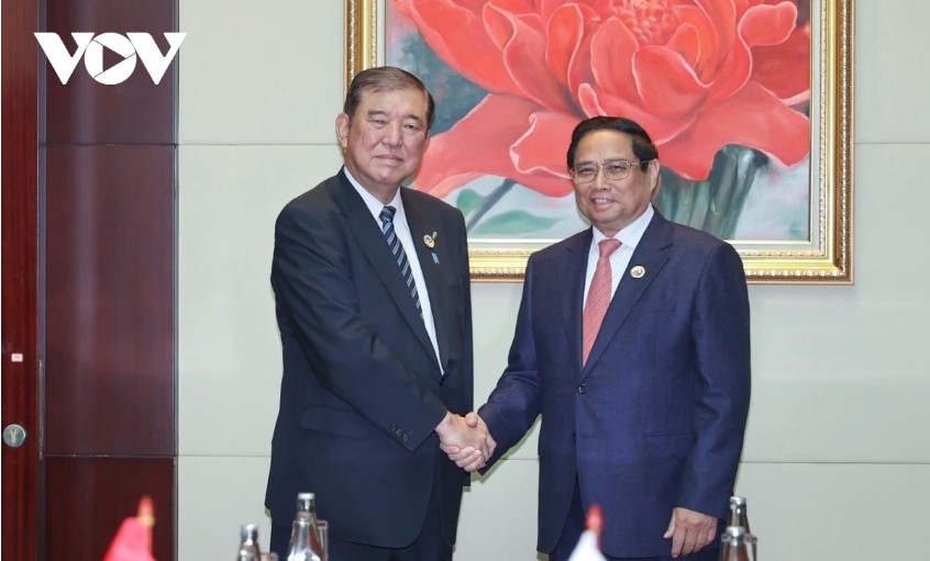 PM Chinh meets with Japanese and Indian counterparts in Laos